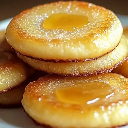 Delicious lemon curd brûlée cookies with a golden crust and fresh lemon flavor.